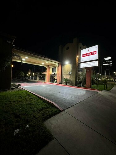 Гостиница Days Inn by Wyndham West Covina в Глендоре