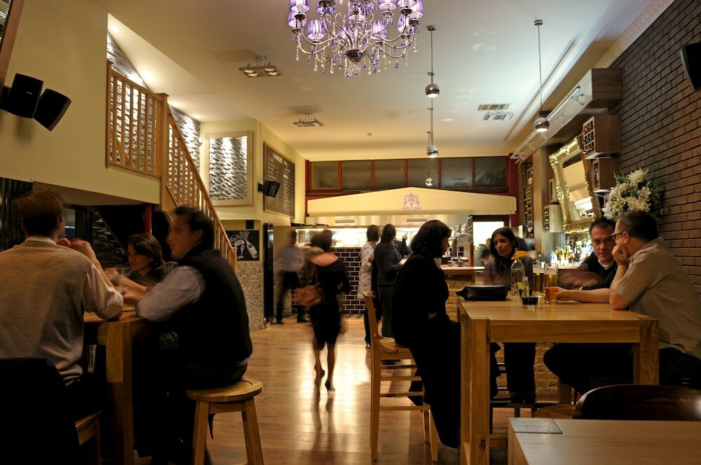 Фото Antoinette Hotel Wimbledon