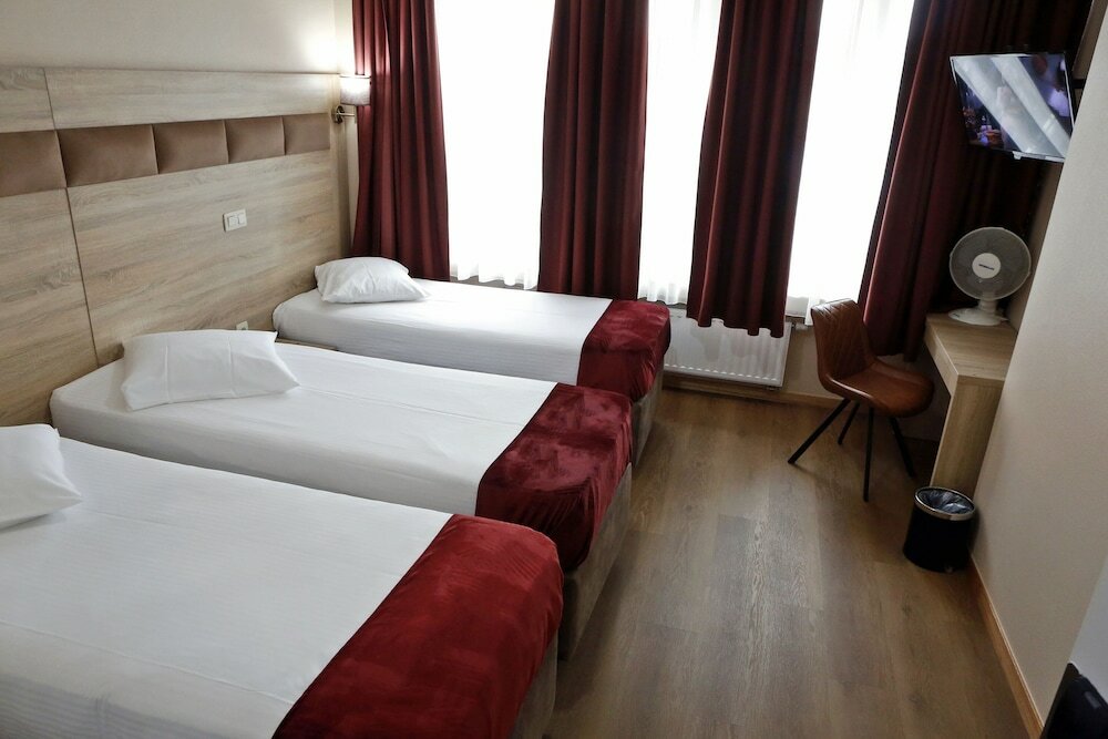 Фото Hotel de France