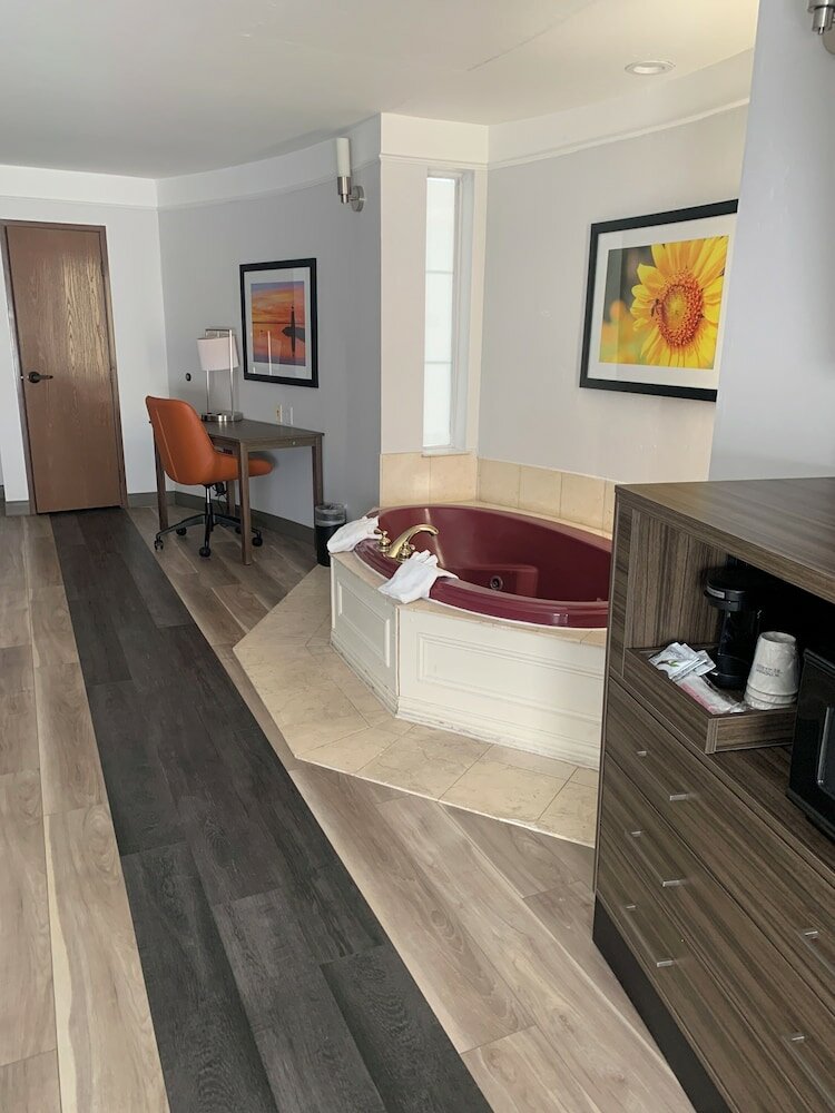 Фото La Quinta Inn & Suites by Wyndham Okc North - Quail Springs