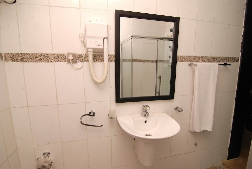 Фото Stonehedge Hotel