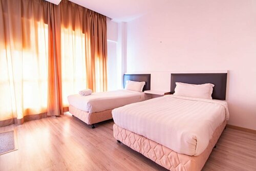 Гостиница Hotel Zamburger Plaza Mahkota в Малакке