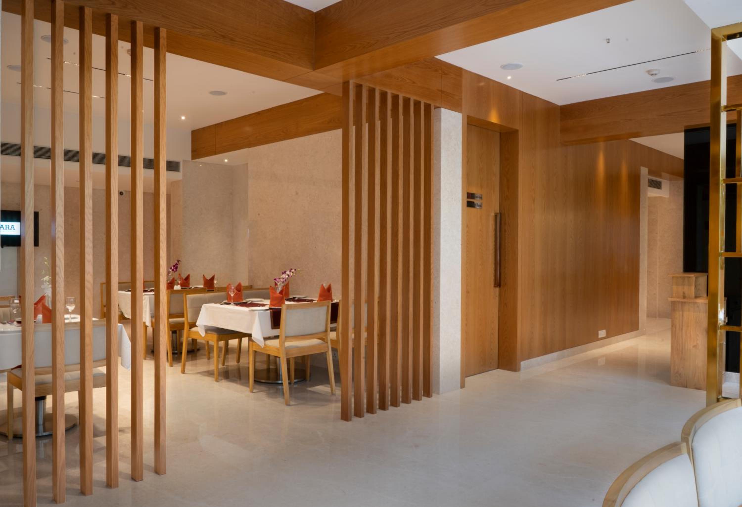 Фото Cocoon Hotel