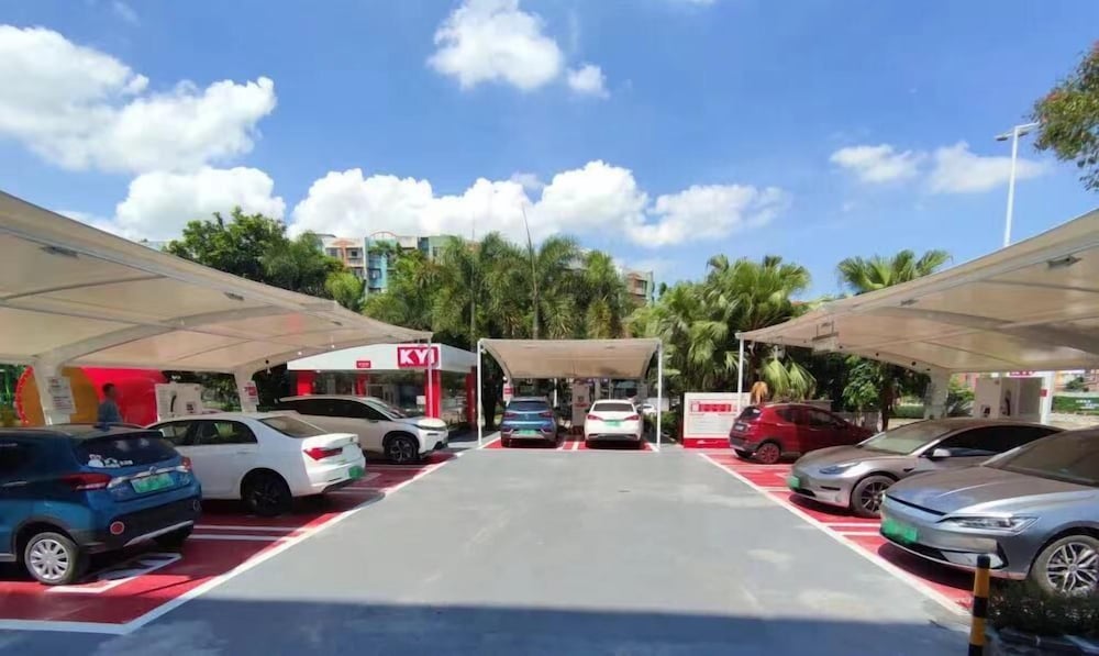 Фото Jiangmen Gladden Hotel