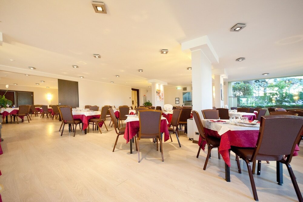 Фото Nyala Suite Hotel