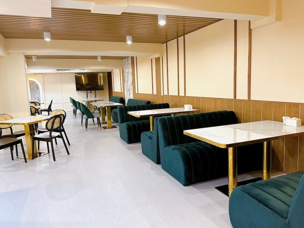 Фото Miloft Sathorn Hotel