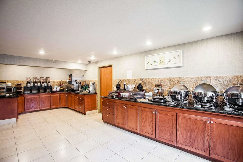 Фото Clarion Inn Renton - Seattle