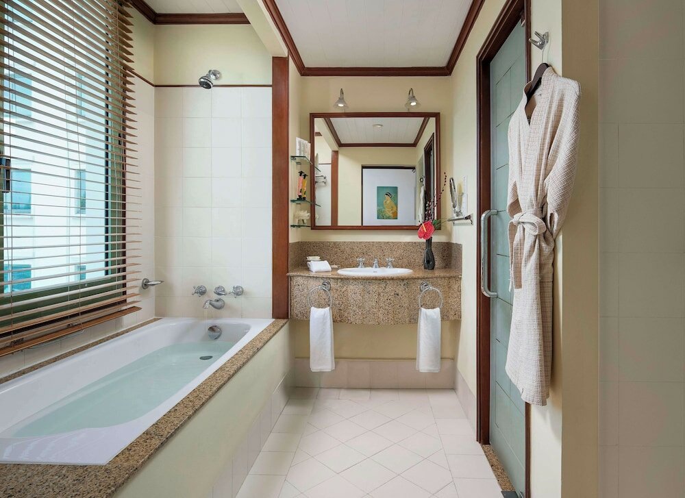 Фото Avani Hai Phong Harbour View Hotel