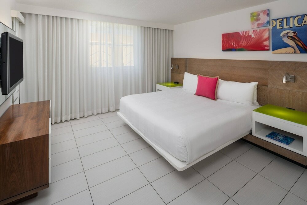 Фото Royal Palm South Beach Miami, a Tribute Portfolio Resort