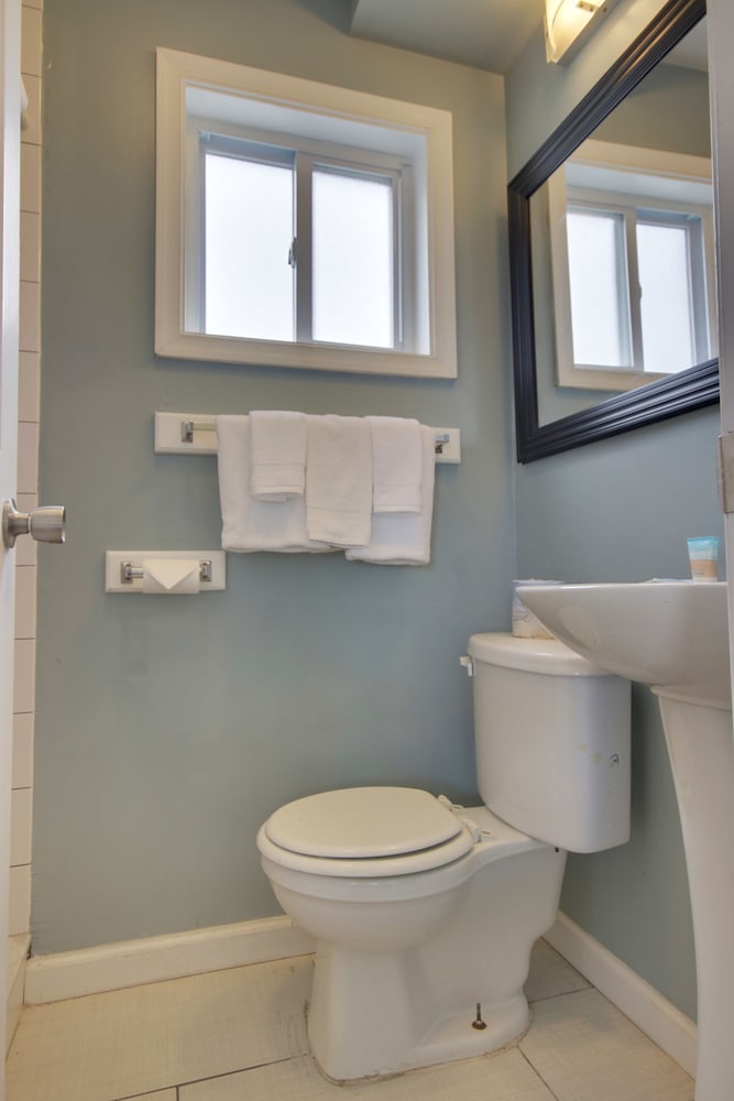 Фото White Marlin Inn