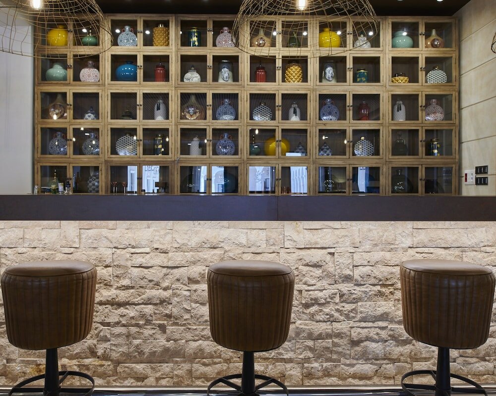 Фото Ansares Hotel