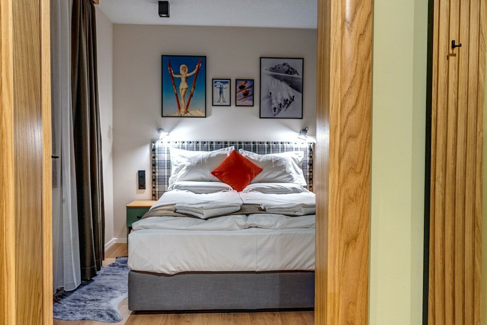 Фото Mountain Lake Hotel