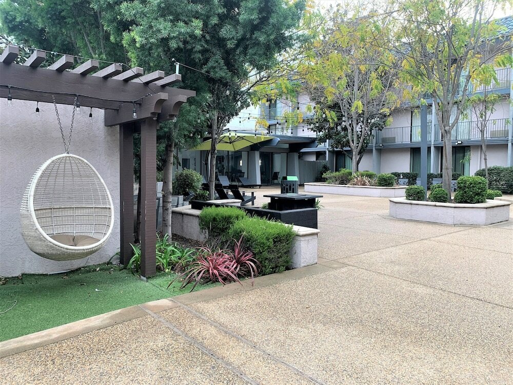 Фото Holiday Inn Dublin-Pleasanton by Ihg Hotel