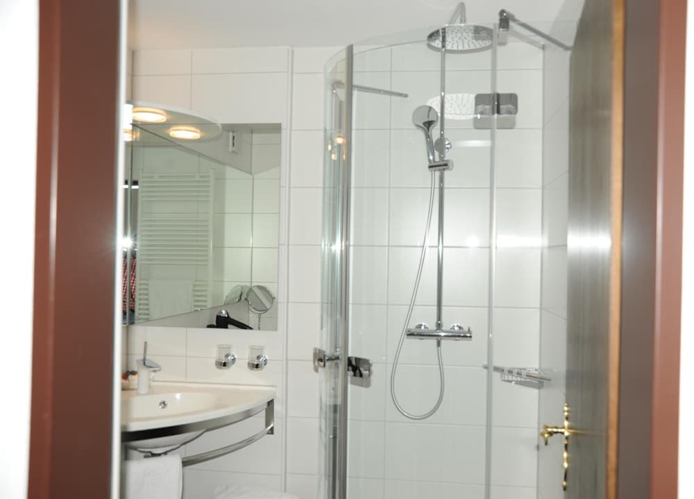 Фото Hotel-Restaurant Adler