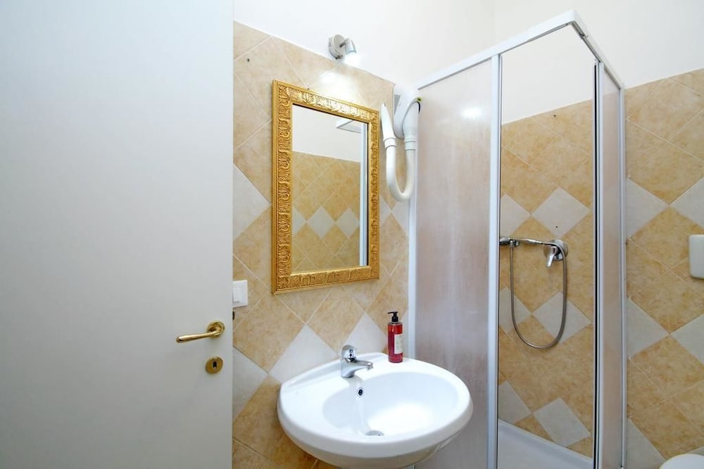 Фото Lucky Holiday Rooms