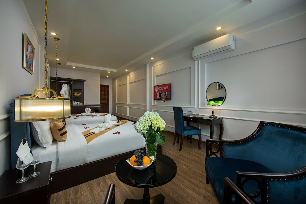 Фото S Central Hotel & SPA