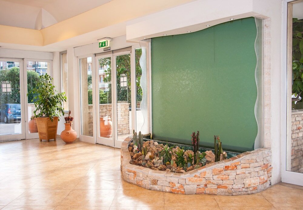 Фото Joli Park Hotel