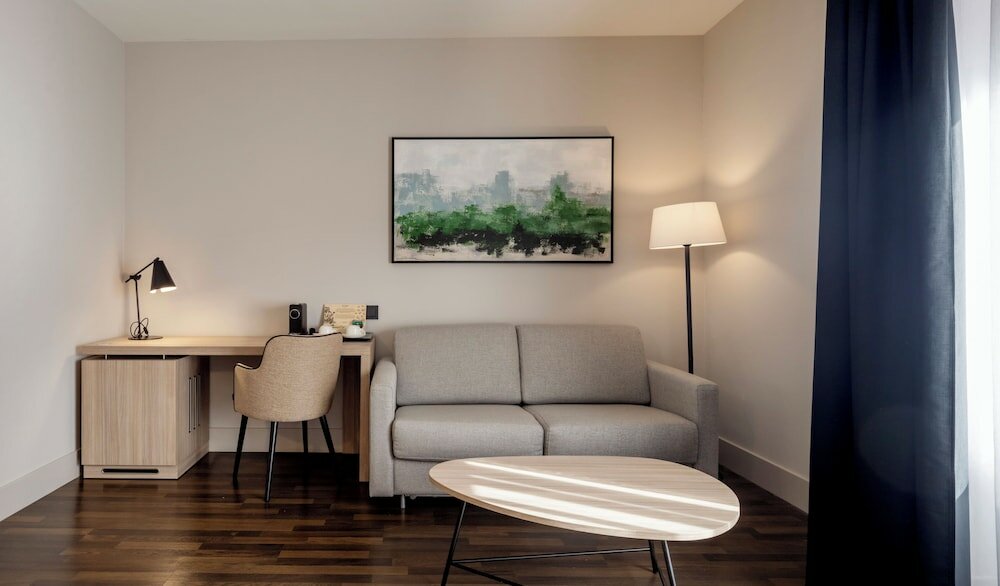 Фото Hotel Ilunion Suites Madrid