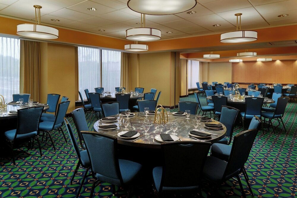 Фото Courtyard by Marriott Arlington Crystal City/Reagan National