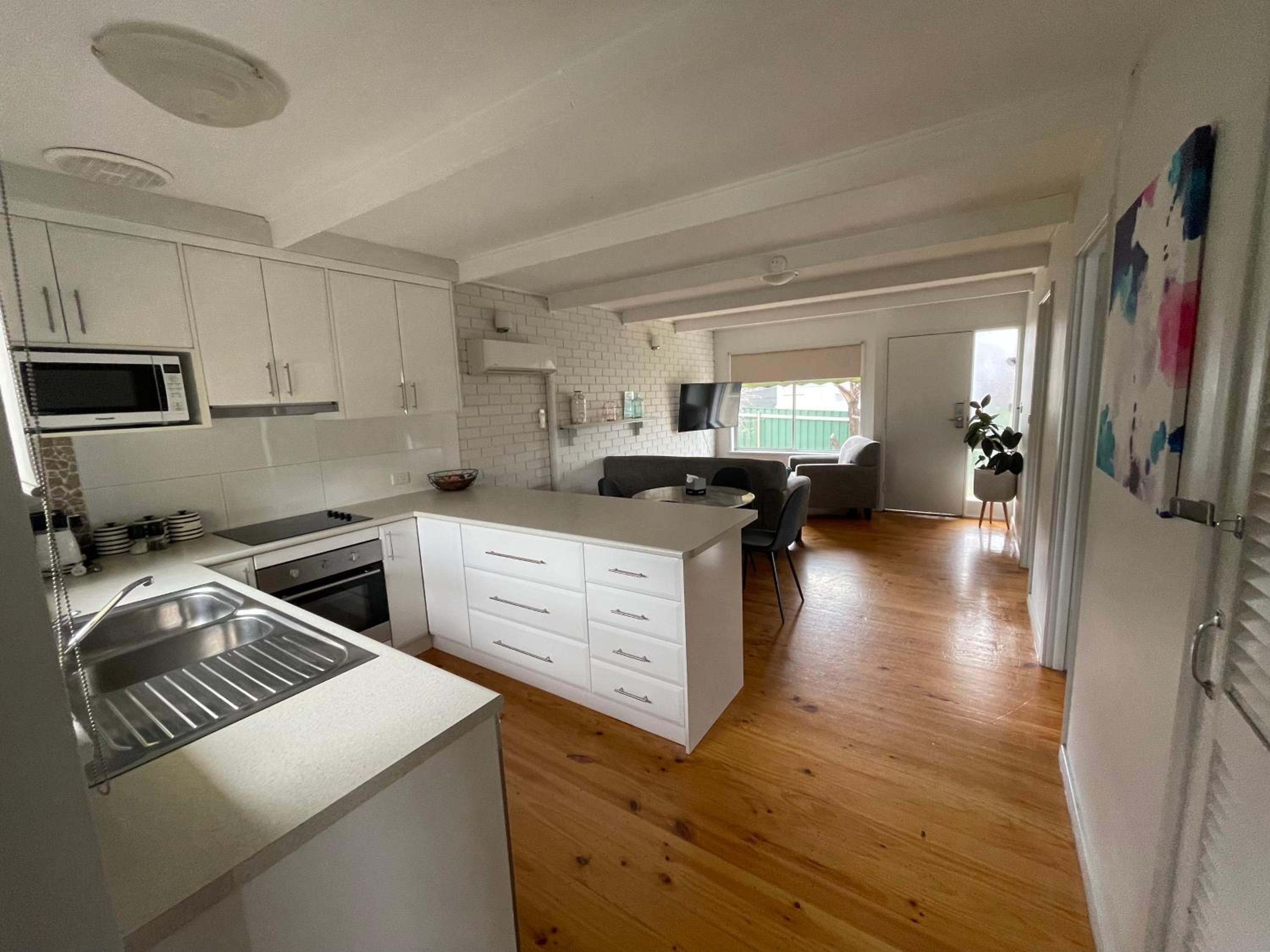 Фото Astor Hotel Motel