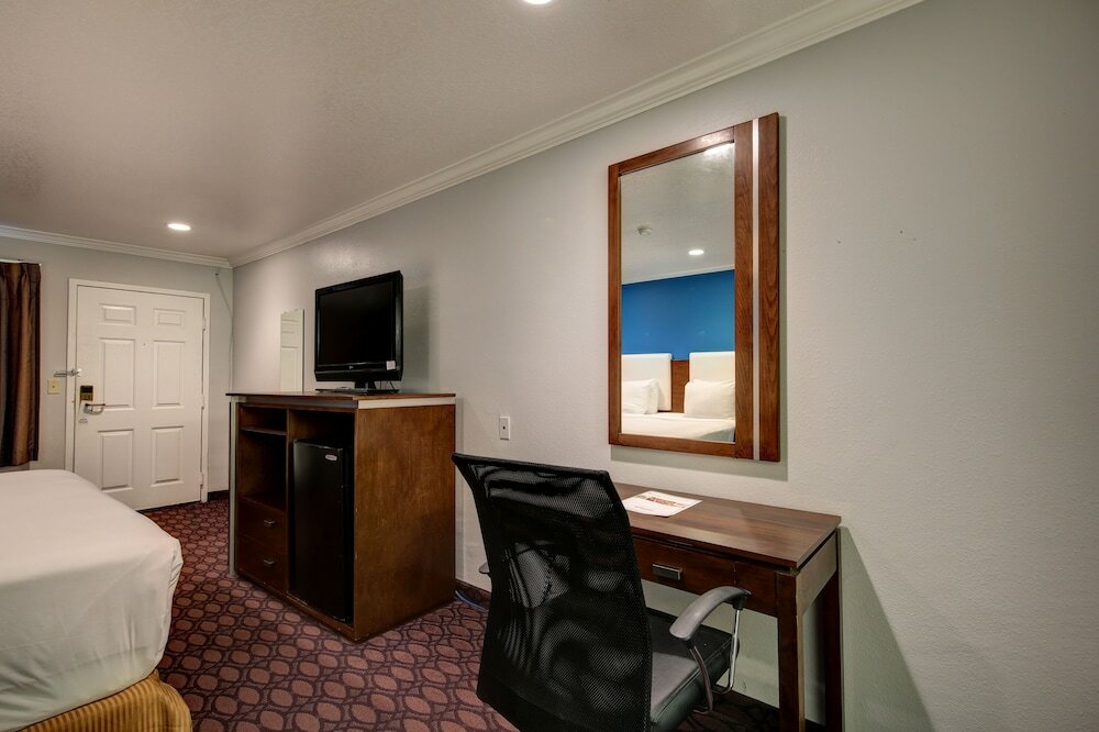 Фото Hotel Pacific Manhattan Beach