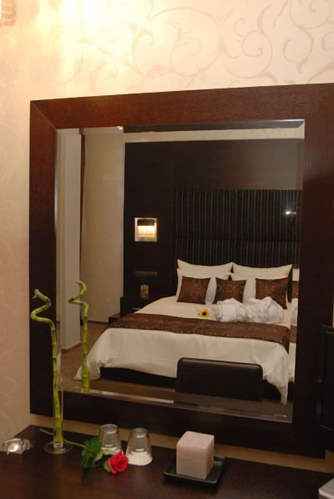 Фото Aion Hotel