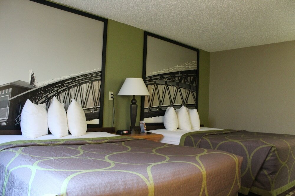 Фото Super 8 by Wyndham Kearney