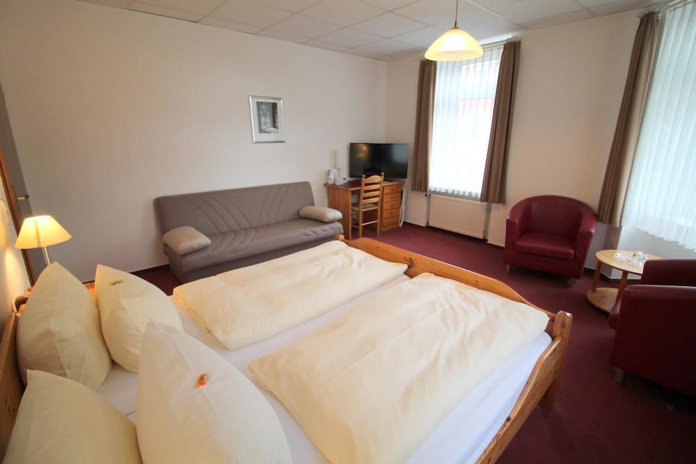 Фото Hotel Burgk