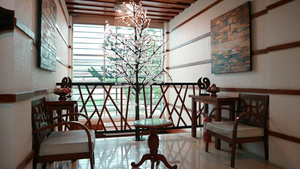 Фото The Loft Hotel