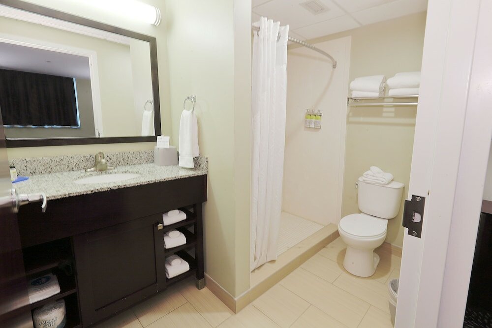 Фото Holiday Inn Express & Suites Pittsburgh West - Greentree, an Ihg Hotel