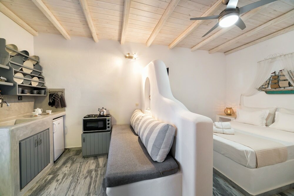 Фото Blue Waves Suites & Apartments To Kyma