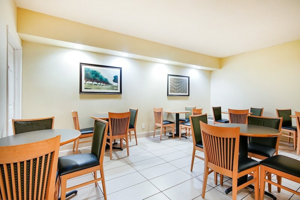 Фото Baymont by Wyndham Williamsburg