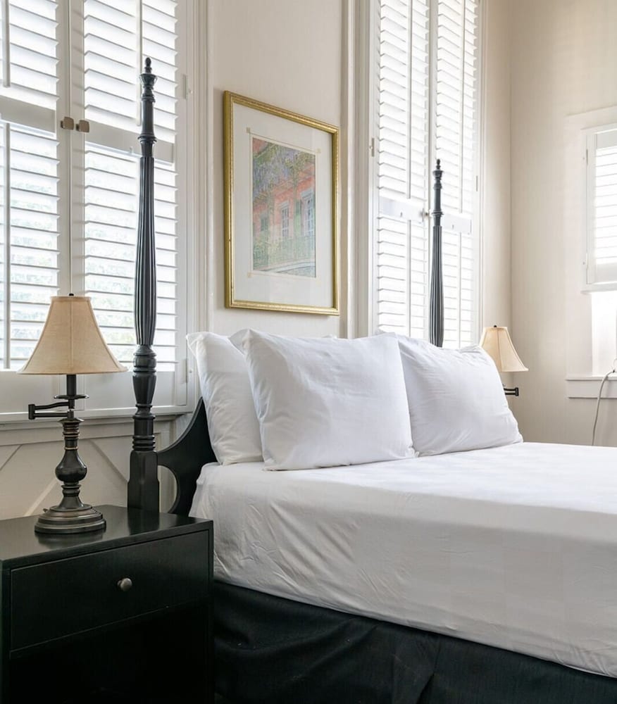 Фото Historic Streetcar Inn