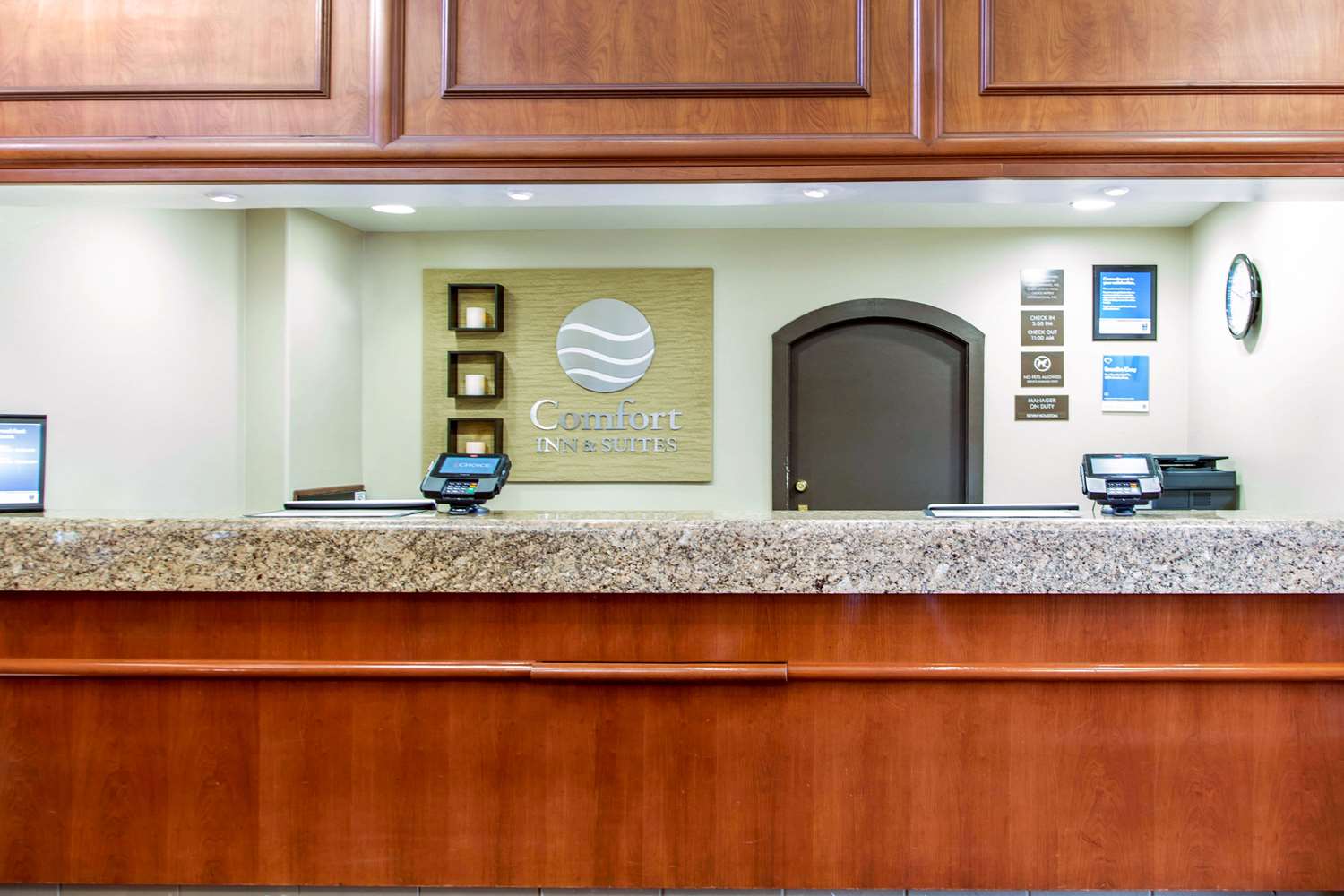 Фото Comfort Inn and Suites San Francisco Airport North