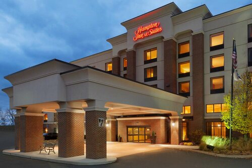 Внешний вид отеля Hampton Inn & Suites Hartford/East Hartford в Ист-Хартфорде, фото 1