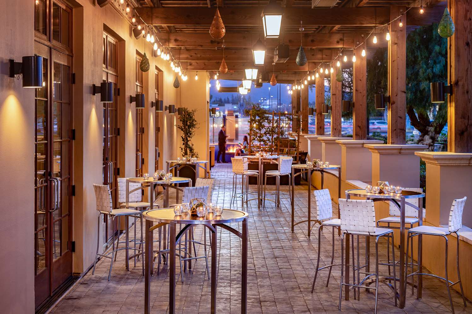 Фото Juniper Cupertino, Curio Collection by Hilton