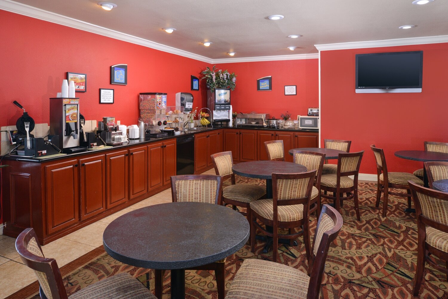 Фото Americas Best Value Inn Lubbock East