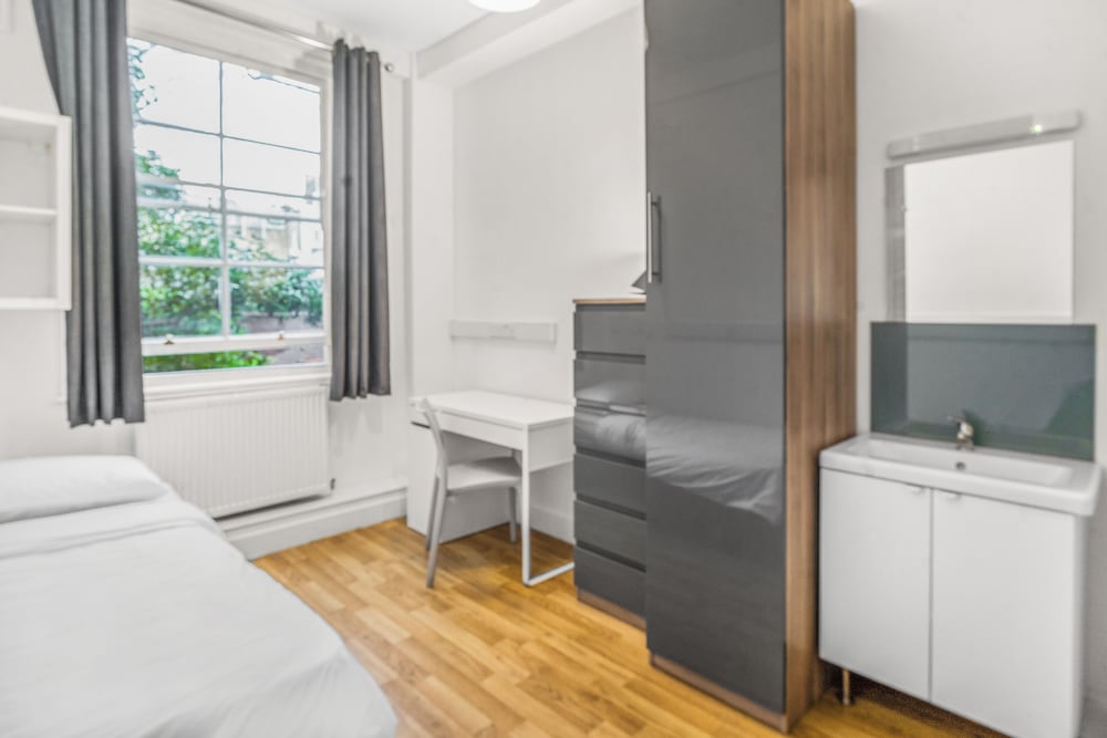 Фото Bowden Court - Hostel