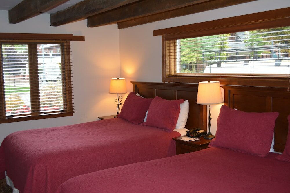 Фото Mountain Chalet Aspen