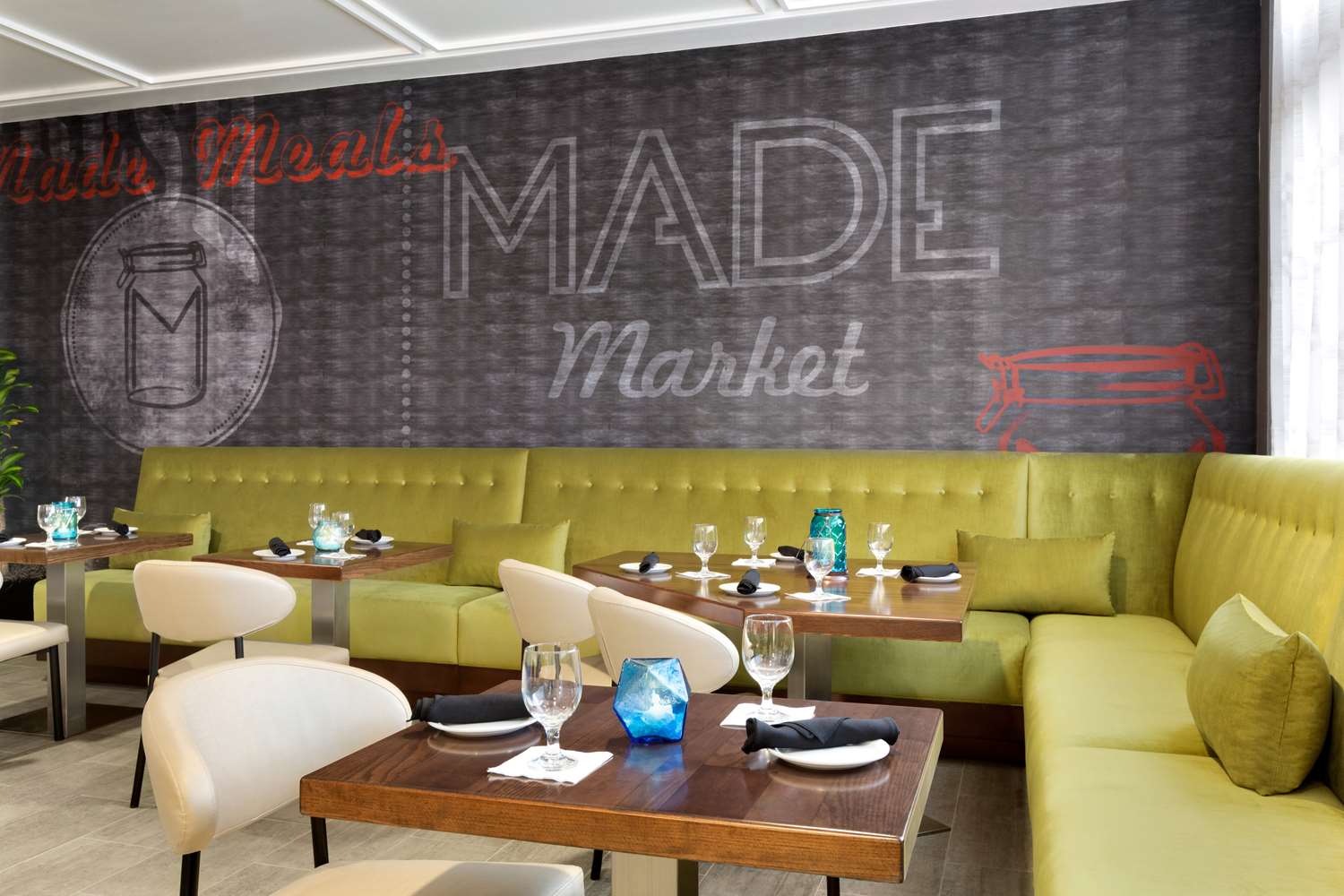 Фото DoubleTree by Hilton Hotel Oklahoma City Airport