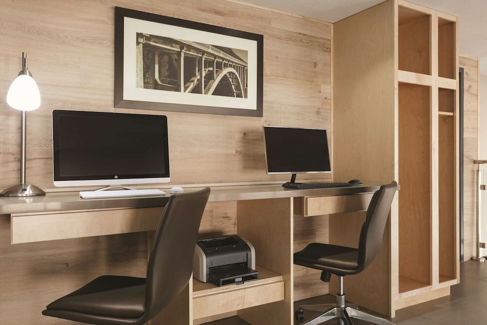 Фото Country Inn & Suites by Radisson, Bakersfield, Ca