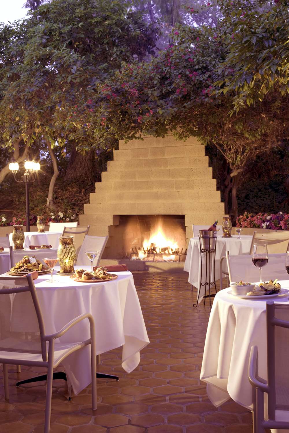 Фото DoubleTree by Hilton Hotel Phoenix Tempe