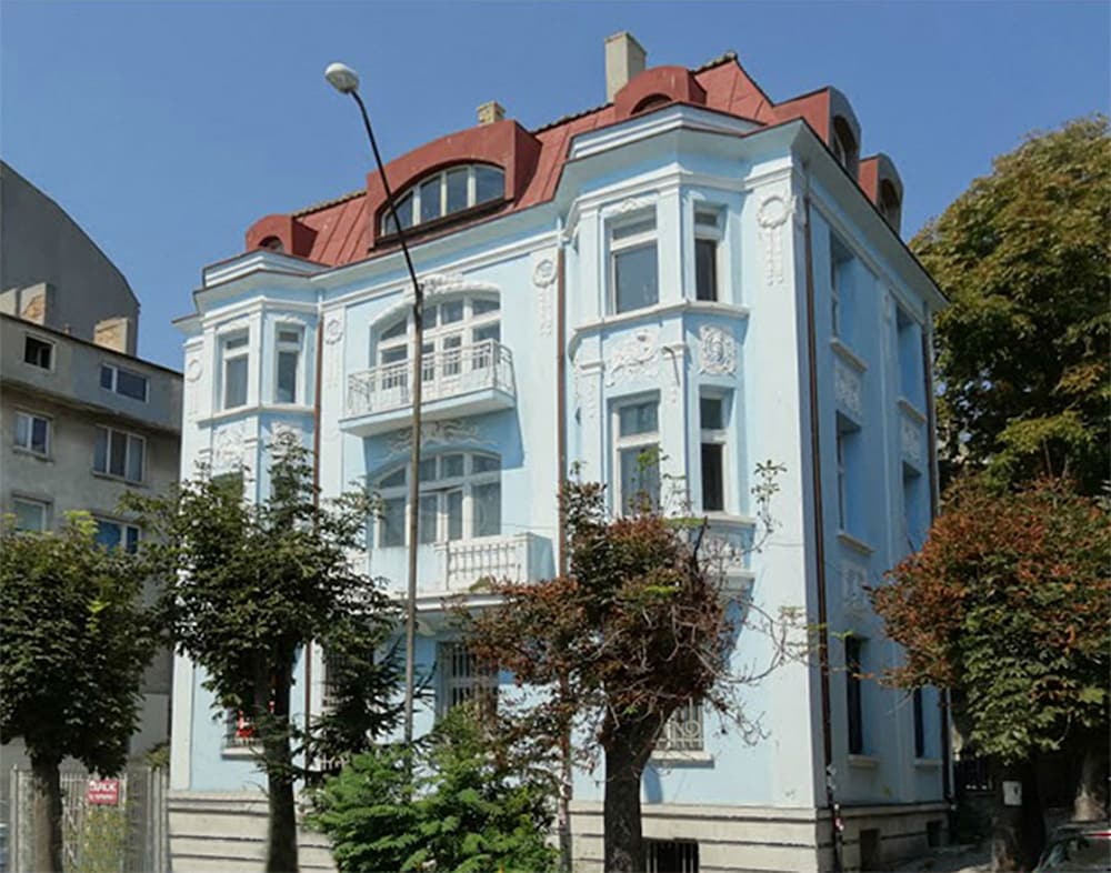 Фото отеля 2