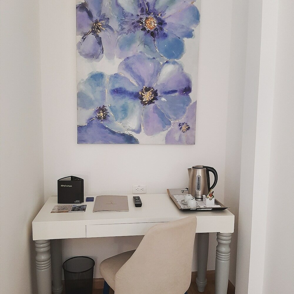 Фото Adamas House Hotel