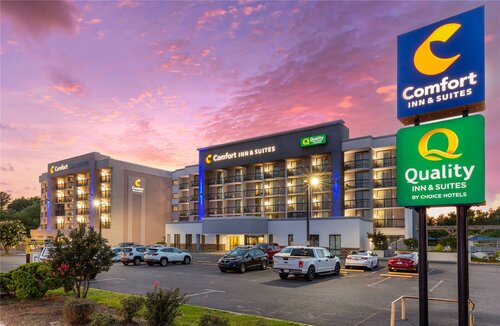 Гостиница Quality Inn & Suites Spring Lake - Fayetteville Near Fort Liberty в Спринг Лейк