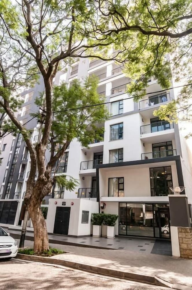 Hotel The Vantage, Earth, photo