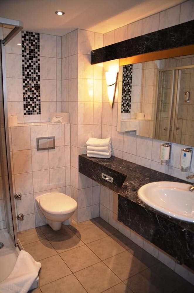 Фото Hotel Exquisit