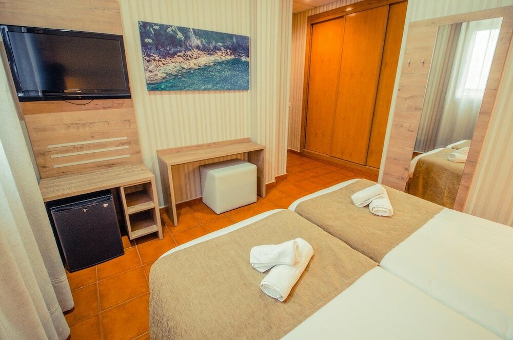 Фото Hotel Solymar