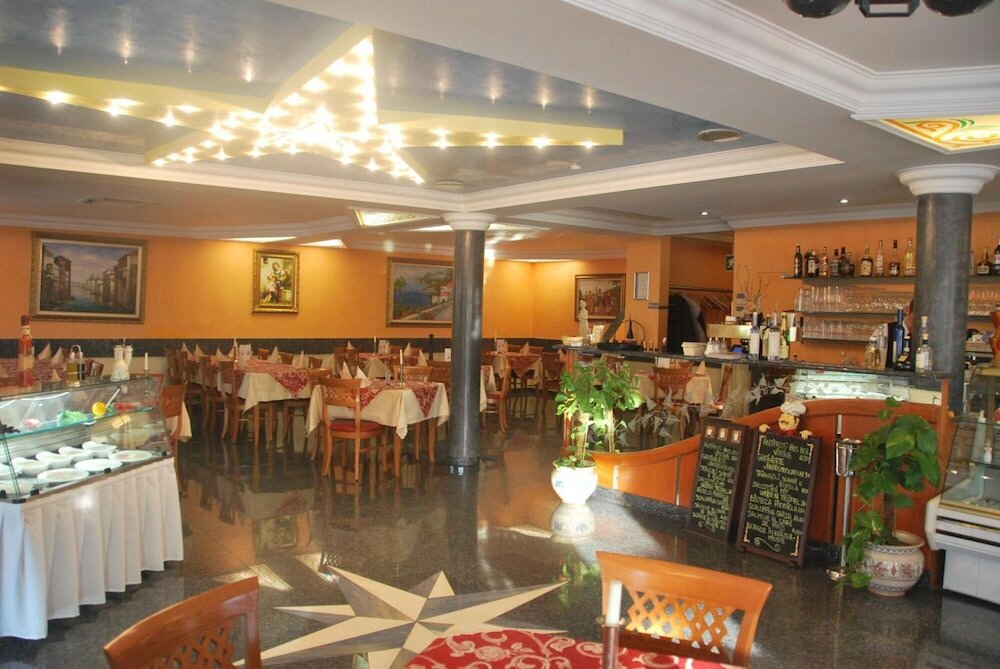 Фото Hotel Garda