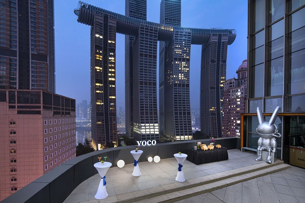 Фото Voco Chongqing Chaotianmen, an Ihg Hotel